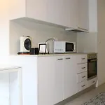 Bom Apartman *