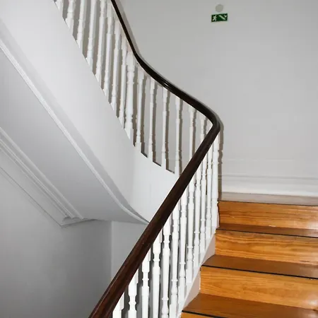 Bom